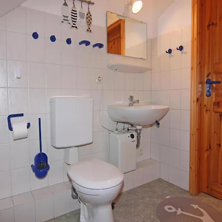 In Wenkendorf Mit Garten, Cleaning Included דירה *